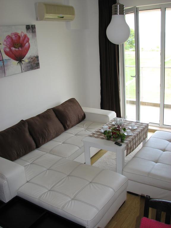 Two-Bedroom Apartment Donika Carevo Exterior foto