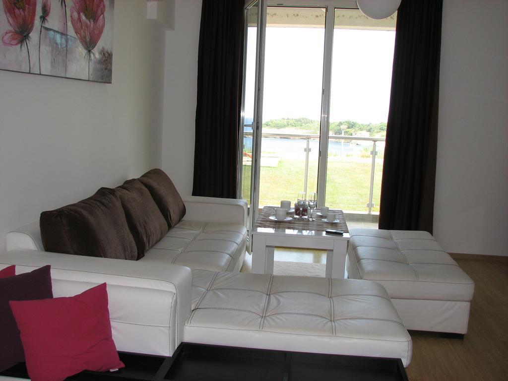 Two-Bedroom Apartment Donika Carevo Exterior foto